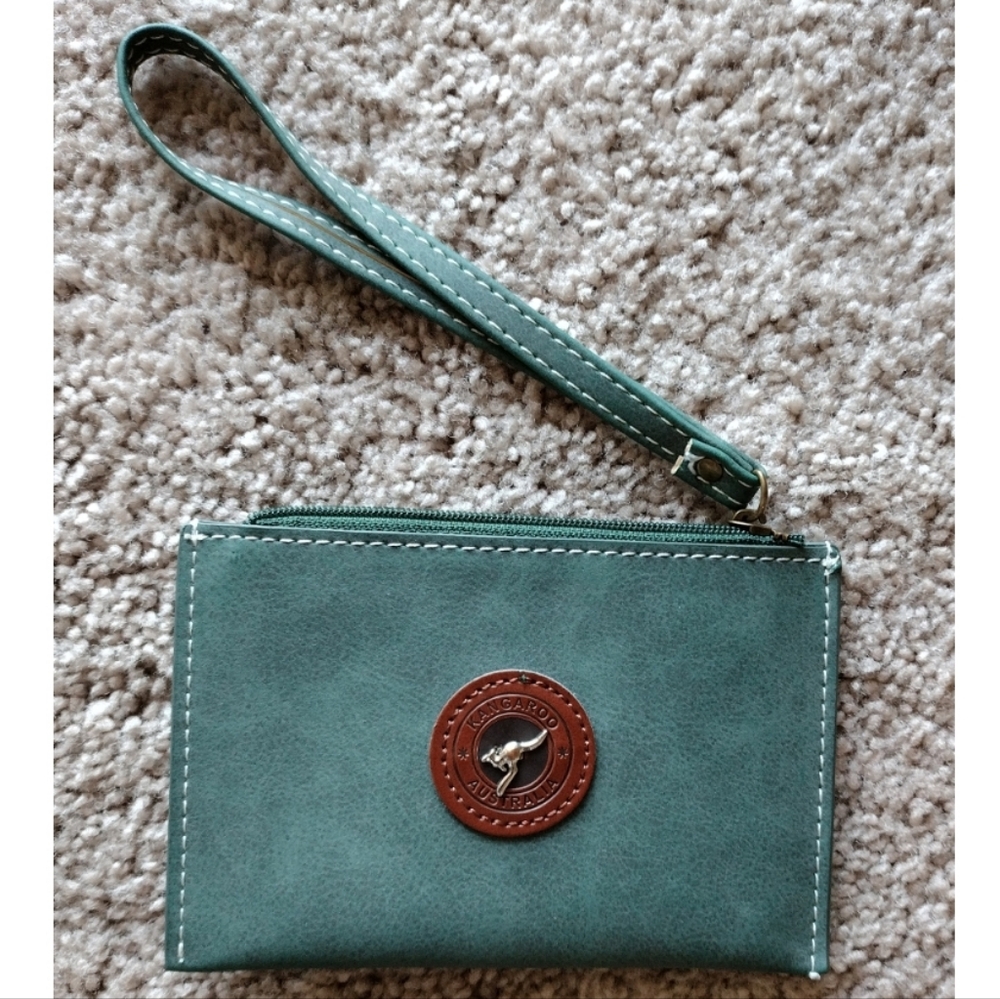 Kangaroo Australia Women's Wristlet Green Teal